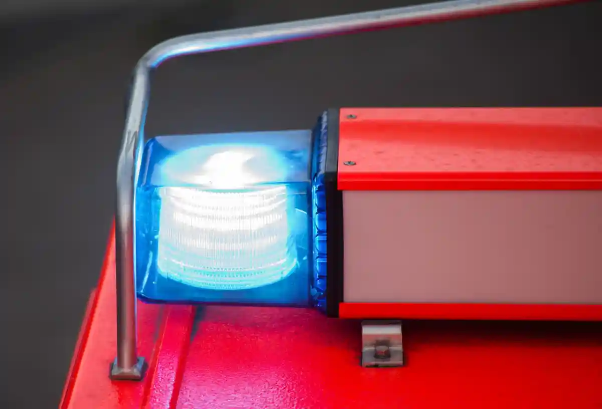 Синий свет на пожарной машине