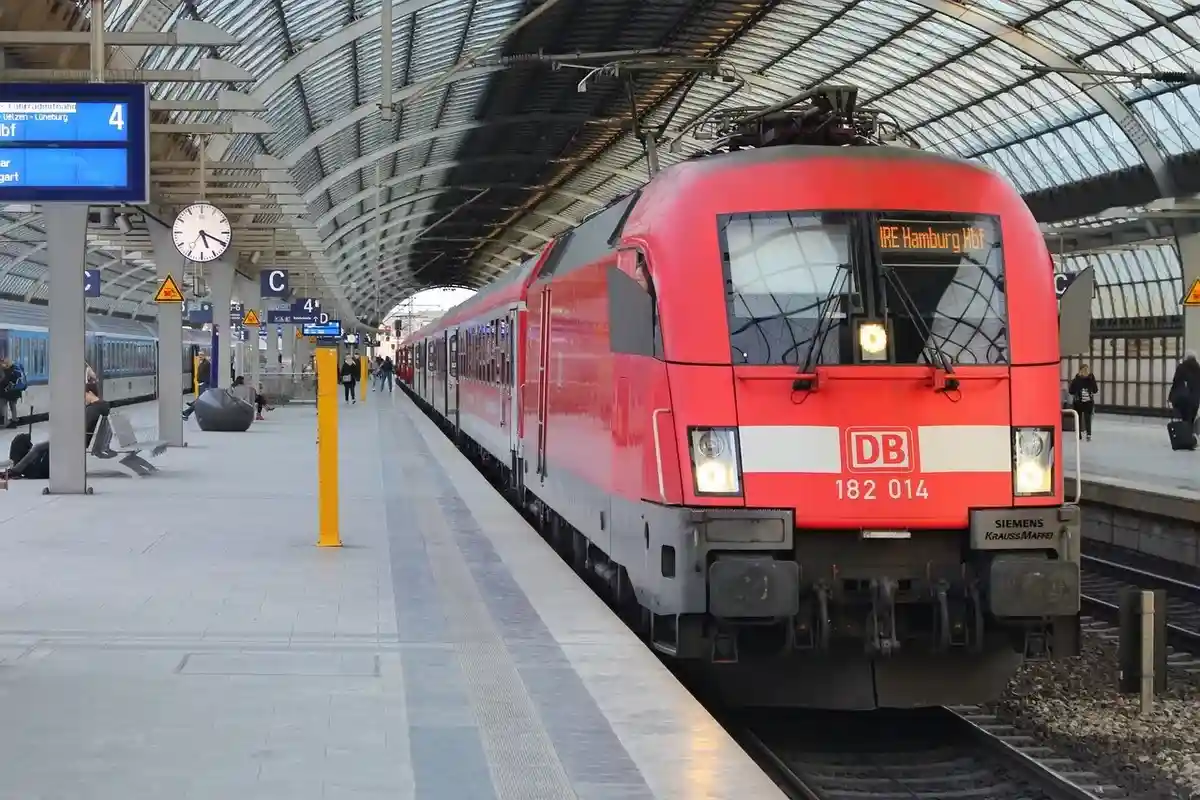 Deutsche Bahn поднимает цены. Фото: Jonas / Pixabay