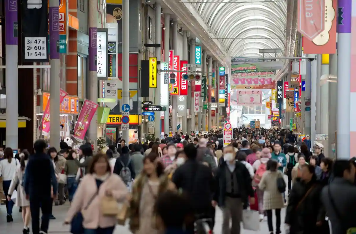 Экономика Японии растет сильнее, чем ожидалось в начале года