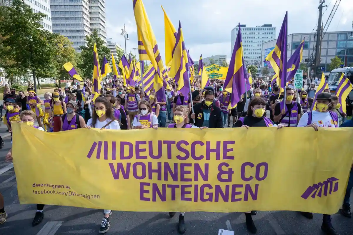 Демонстрация против высокой арендной платы в Берлине