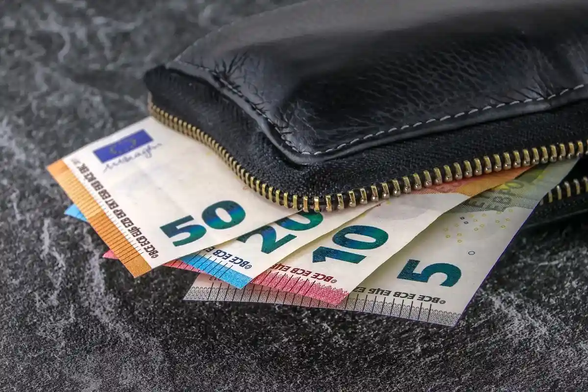 Сколько требуется денег надо знать перед переездом в Берлин. Фото: Tom / Pixabay