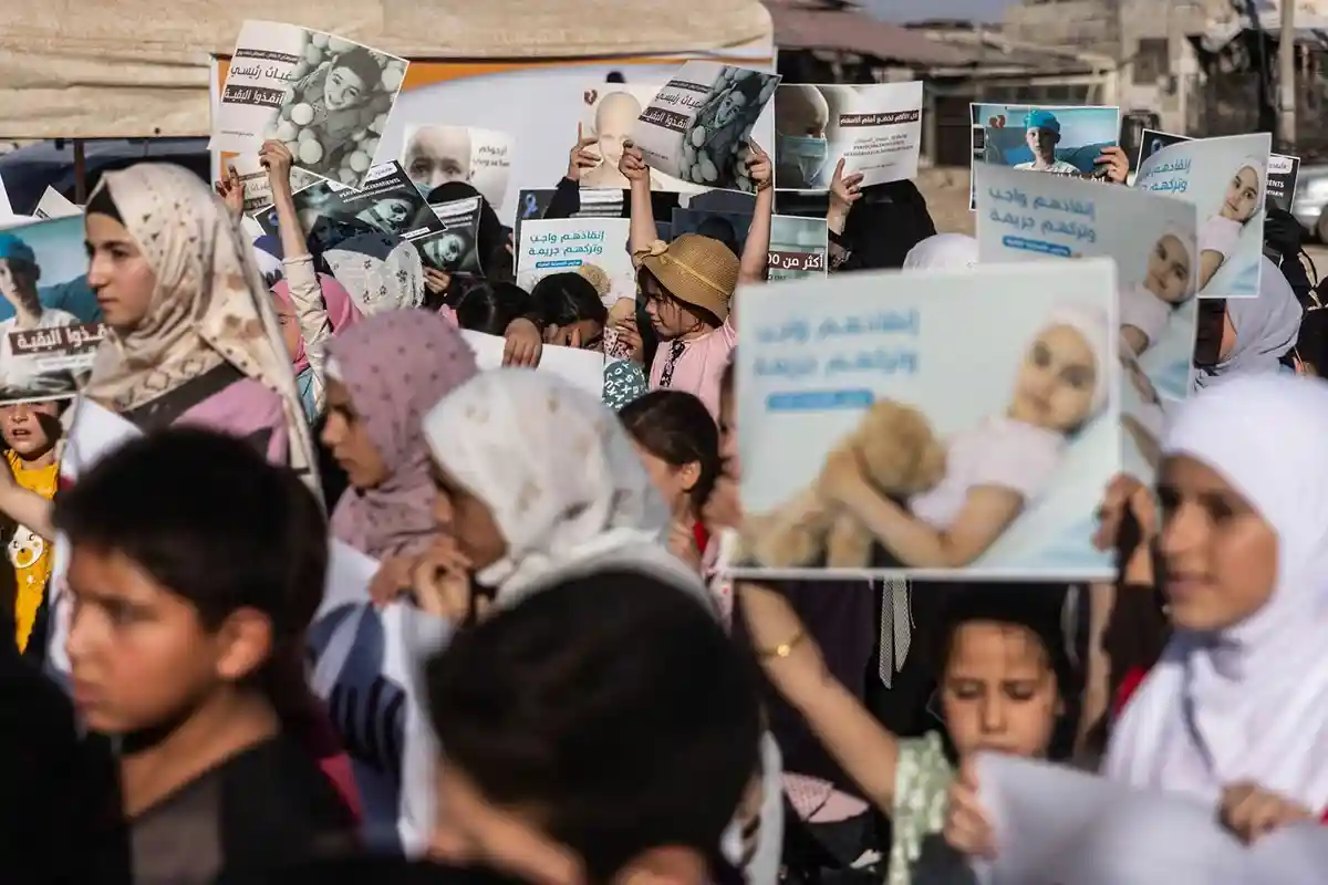 Онкобольные провели демонстрацию на границе Сирии с Турцией