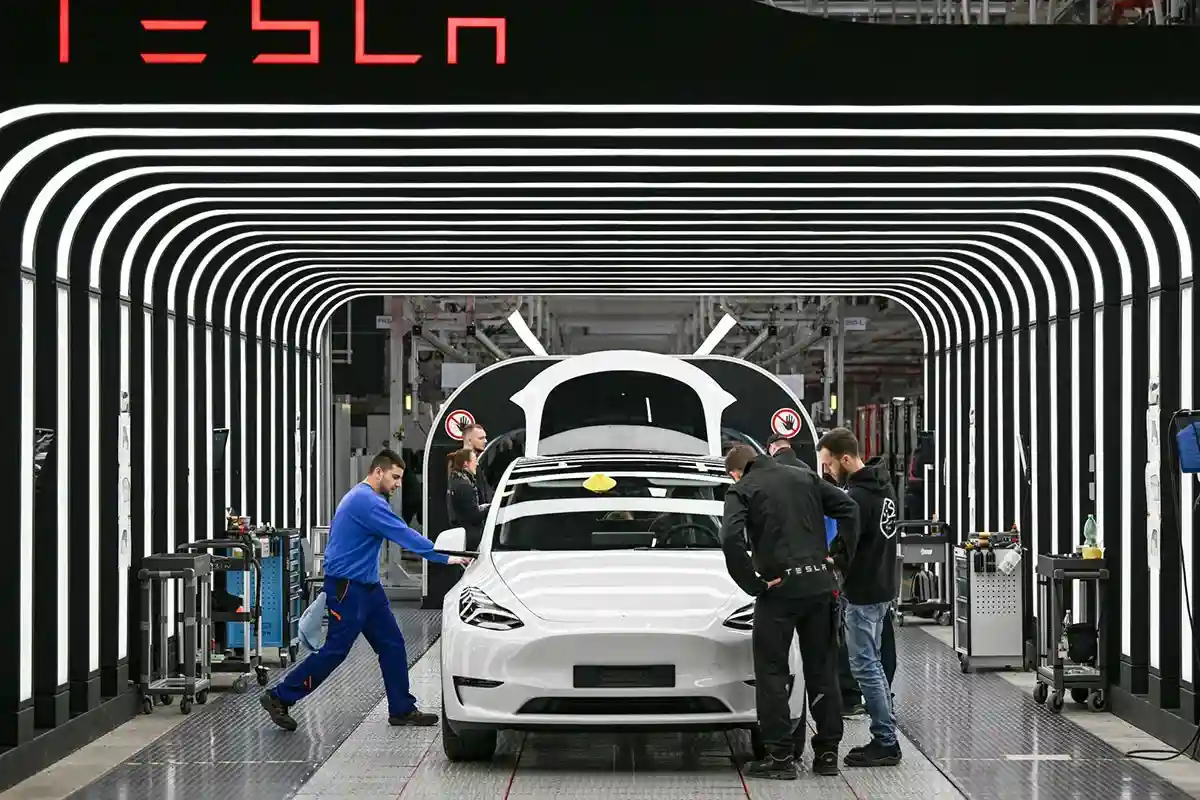Рекорд поставок Tesla подтверждает стратегию скидок