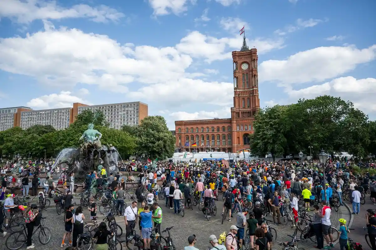 В Берлине прошла велосипедная демонстрация