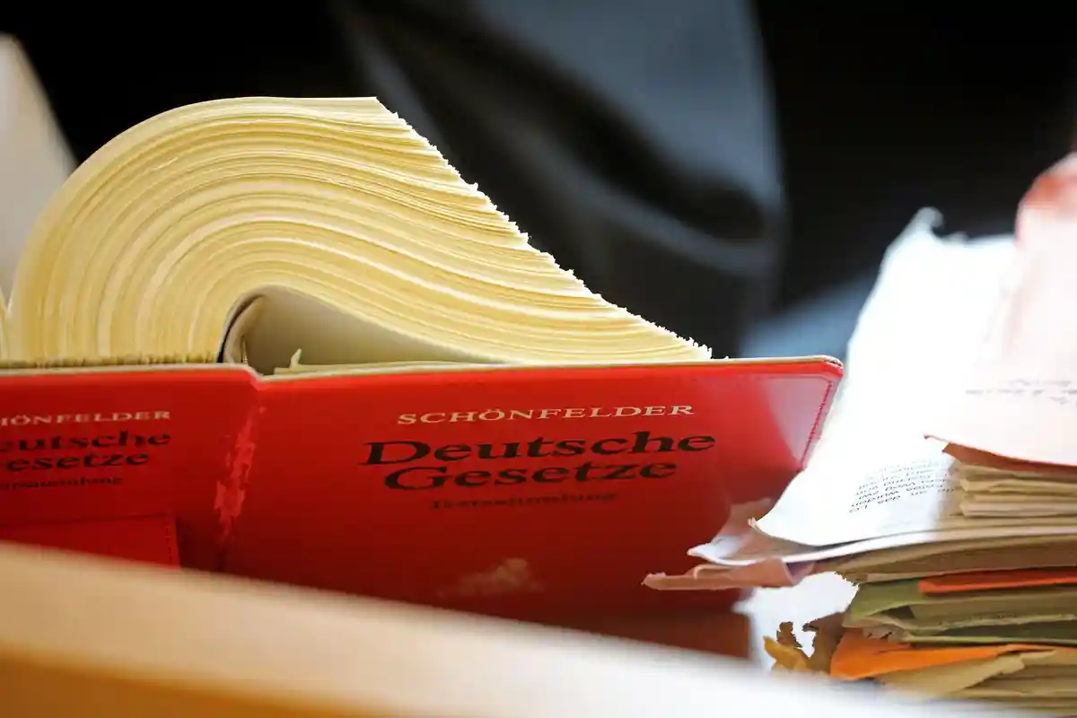 Шлезвиг-Гольштейн: постановление о подготовке юристов