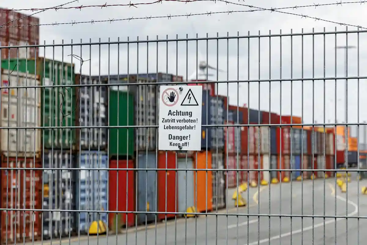 Загадочная серия краж со взломом в порту Гамбурга