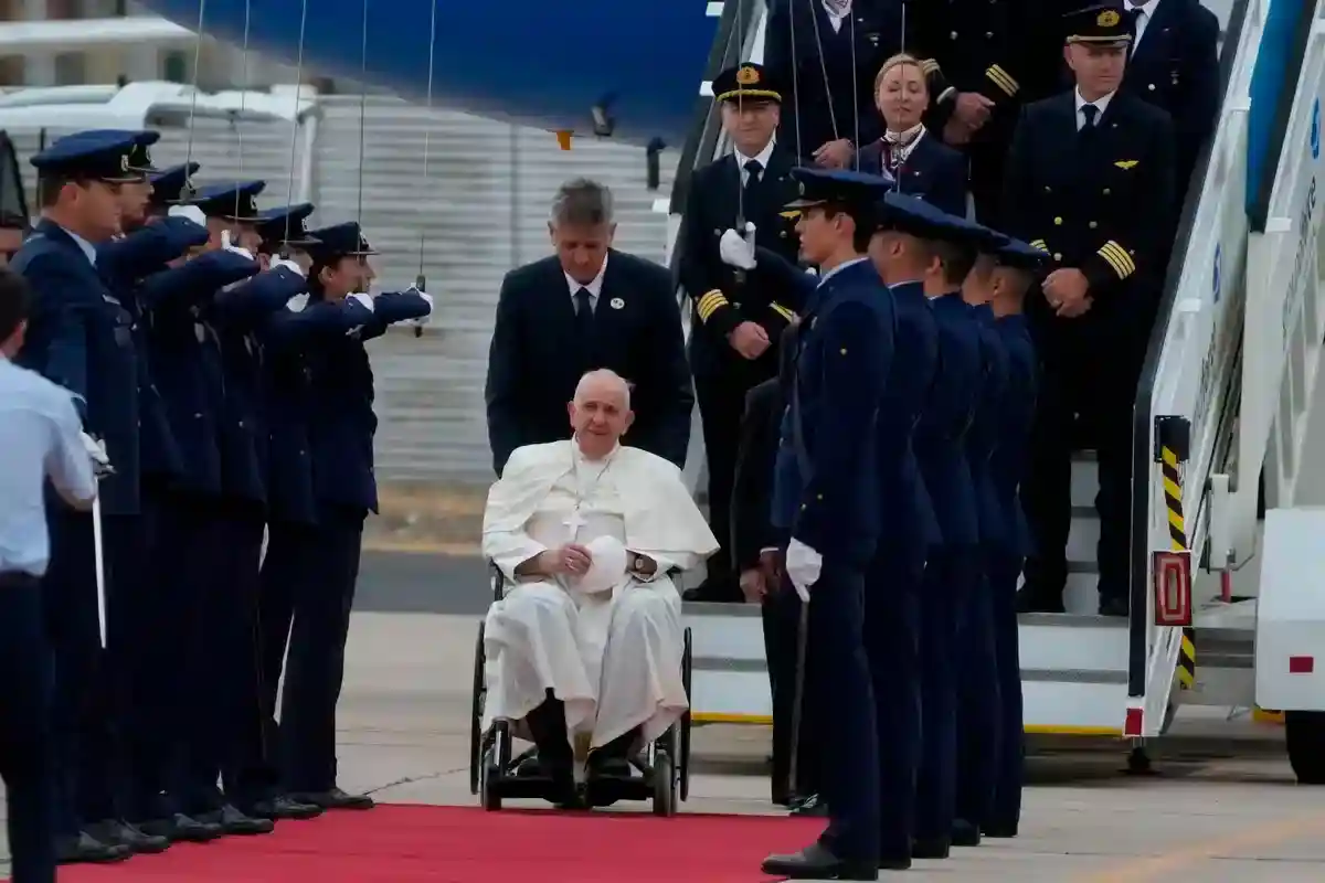 Папа Римский прибыл в Лиссабон для участия во Всемирном дне молодежи