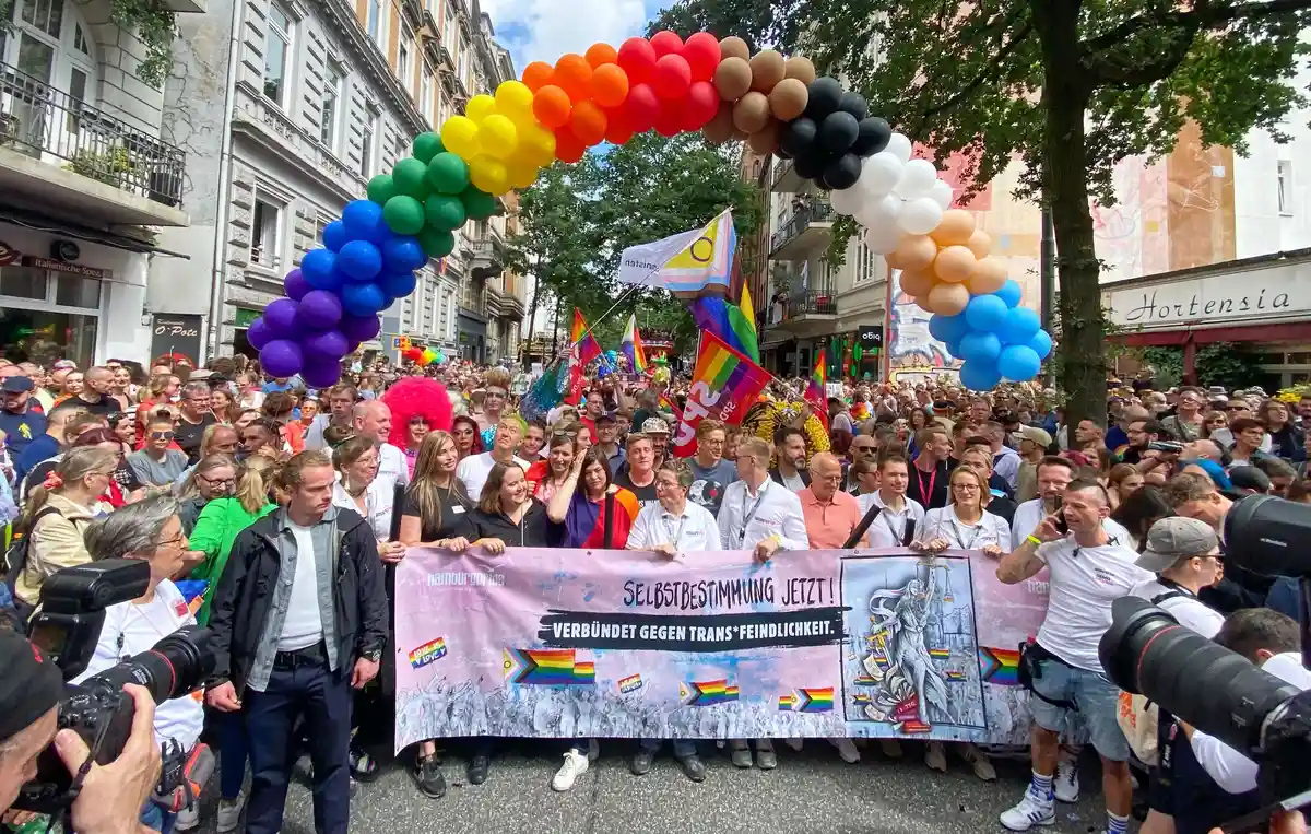 Парад CSD в Гамбурге: "Абсолютное безумие!"