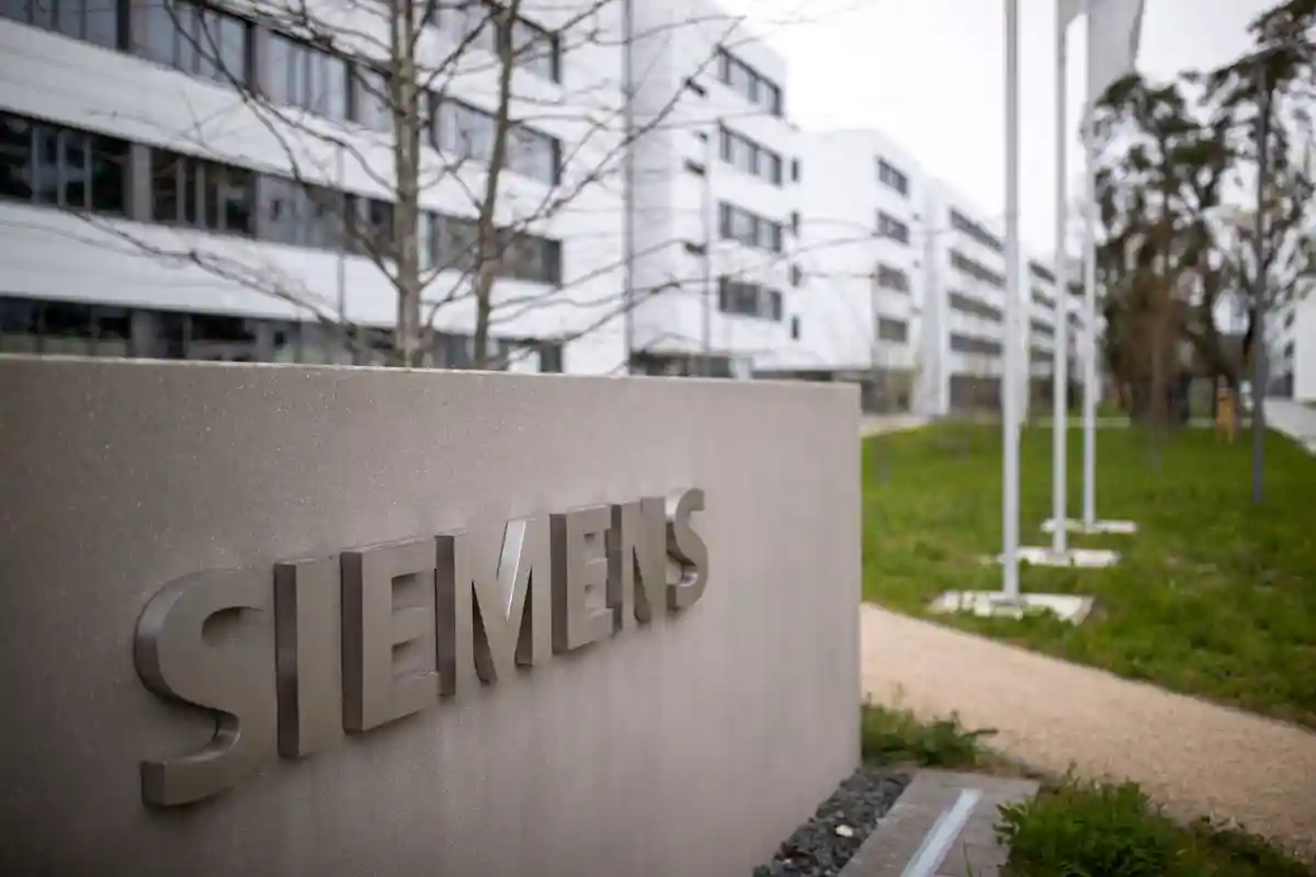 Siemens хорошо заработал и стал осторожнее