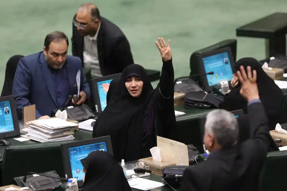 Иран: жесткие наказания за нарушение исламского дресс-кода