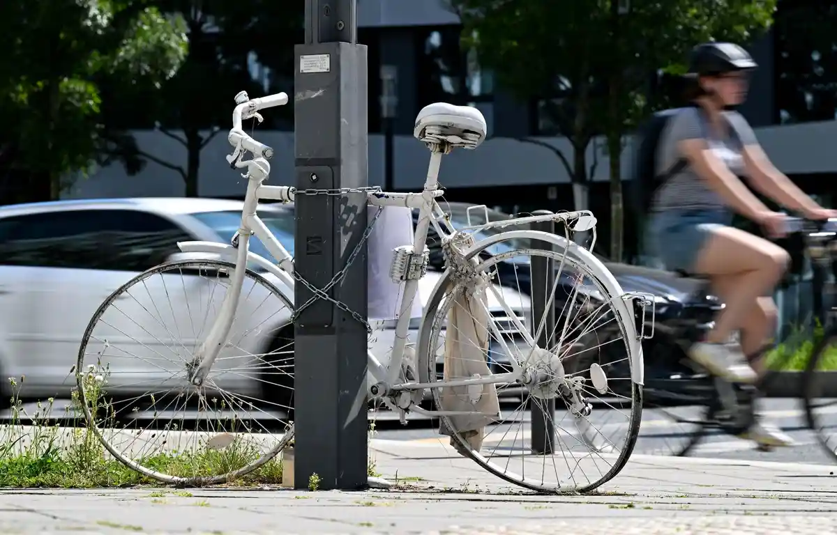 Велосипед-призрак