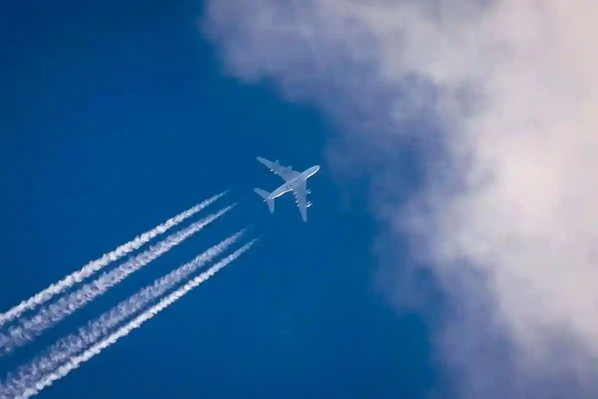 ЕС хочет, чтобы 70% авиационного топлива было экологически чистым
