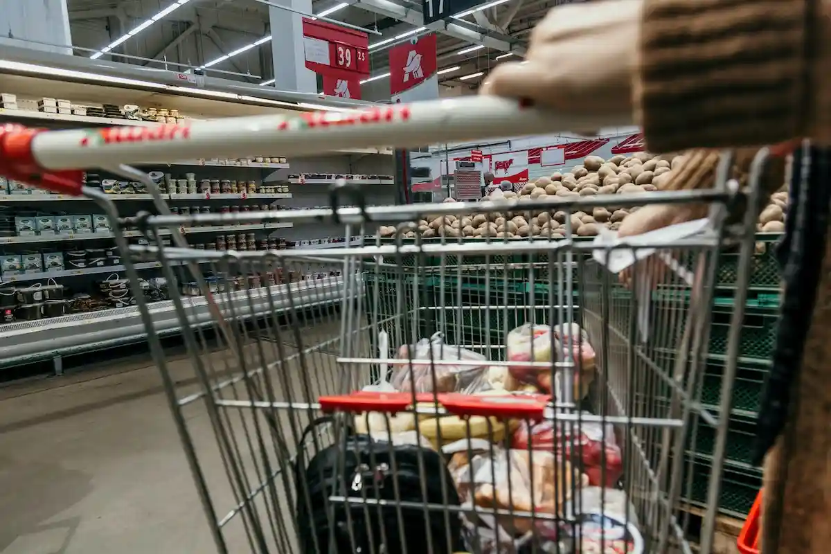 Кражи в супермаркете одни из самых распространенных в Германии. Фото: marjan-blan / unsplash.com