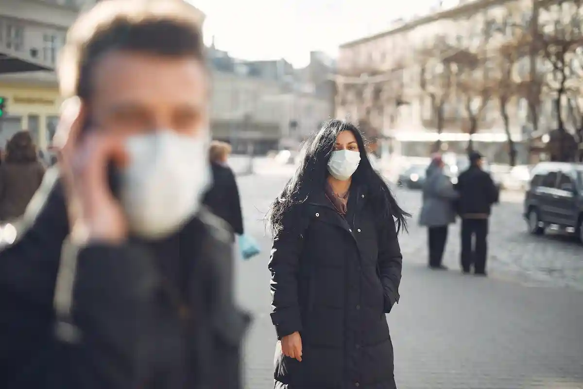 Носить маски в Германии стоит в определенных ситуациях. Фото: Gustavo Fring / pexels.com