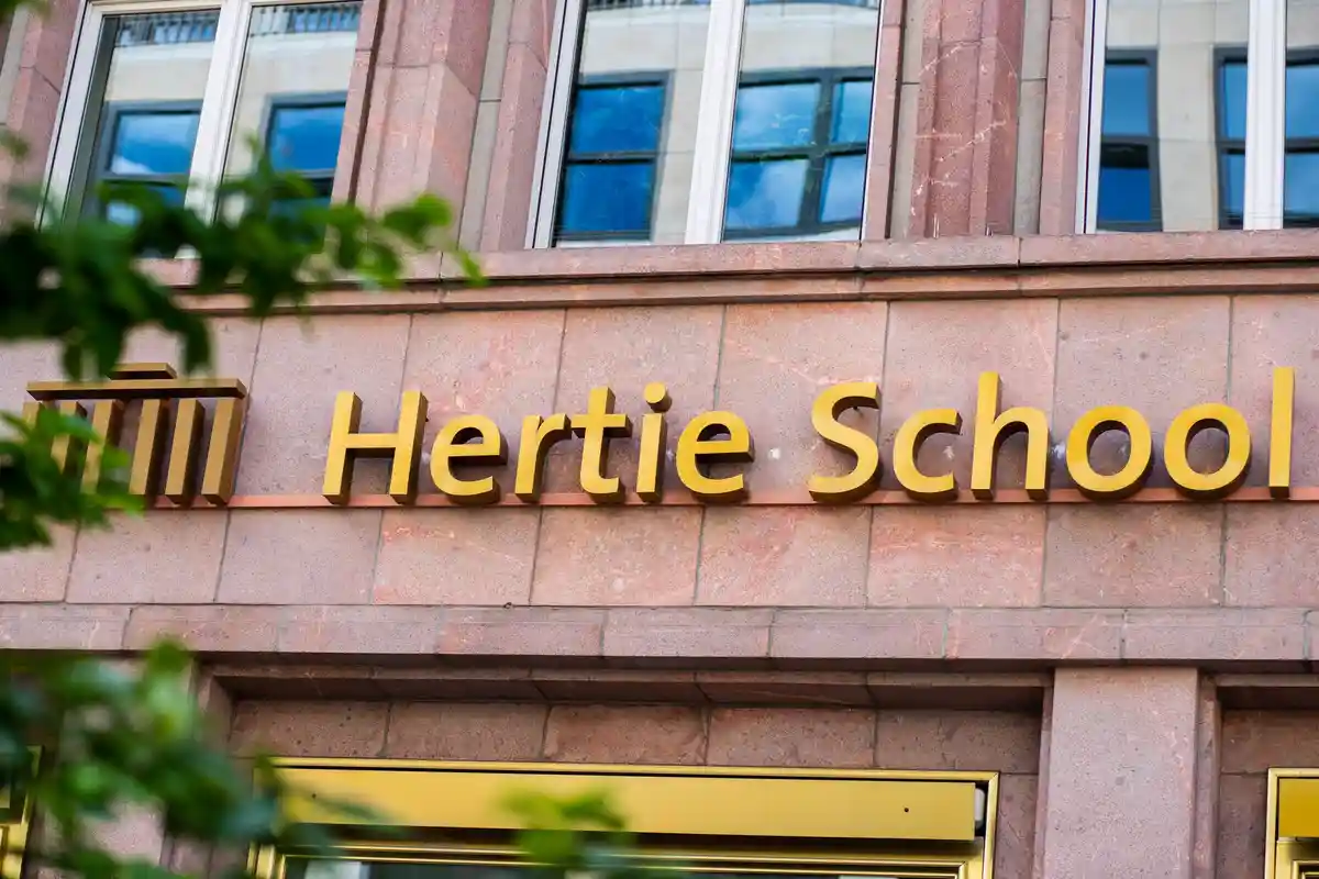 Берлинской школе Hertie исполняется 20 лет
