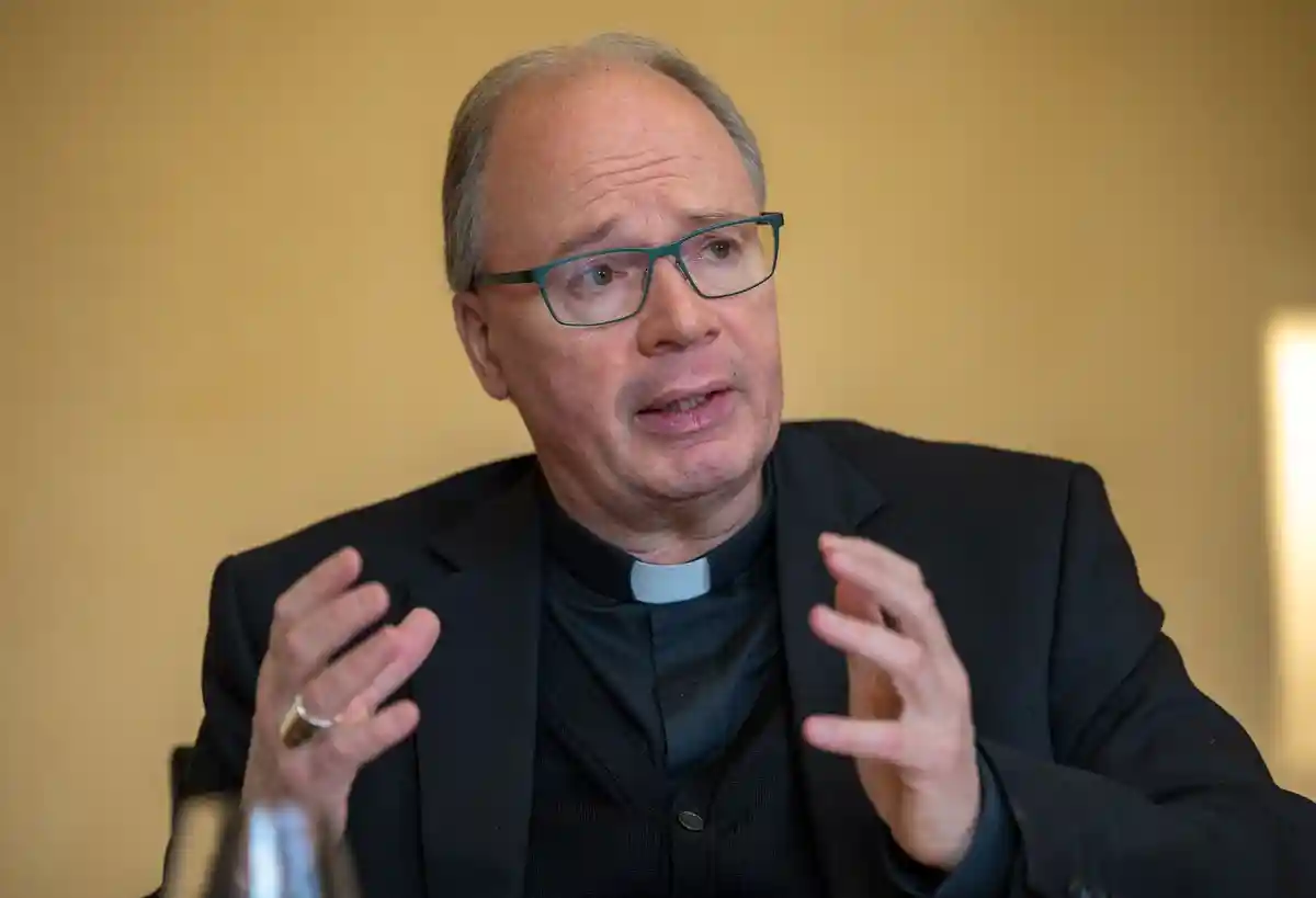 Епископ Трирский выплатит 20 000 евро компенсации