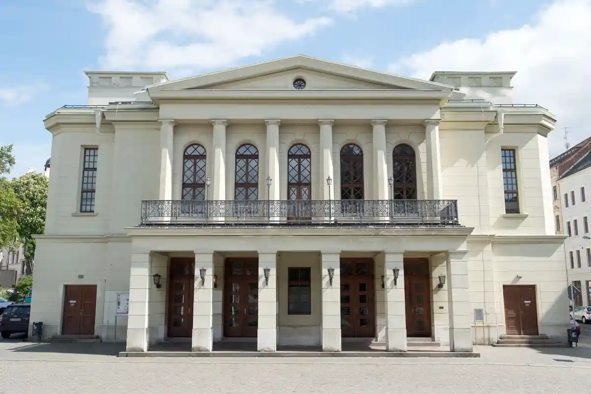 Театр в Гёрлице сможет снова использовать большую сцену