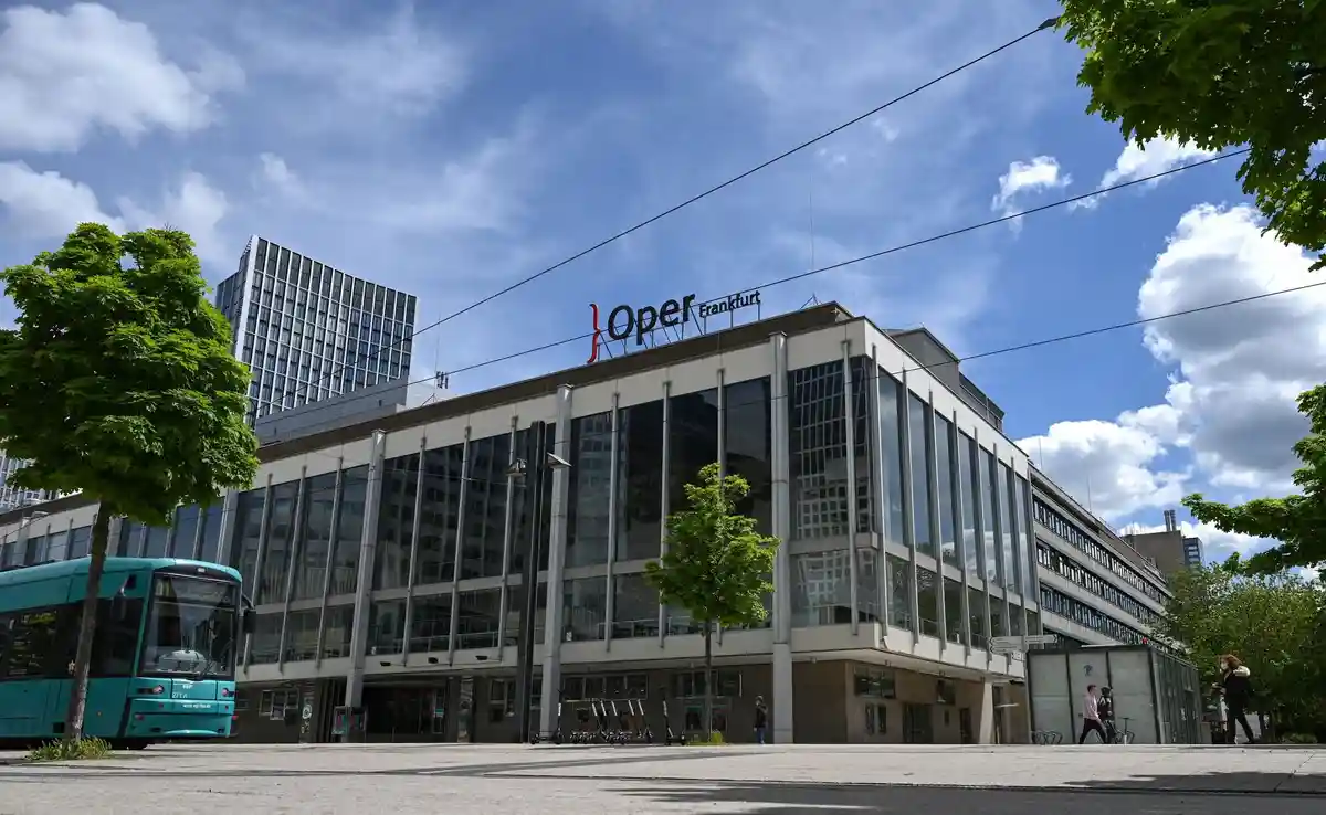 Франкфуртская опера названа "Оперой года"