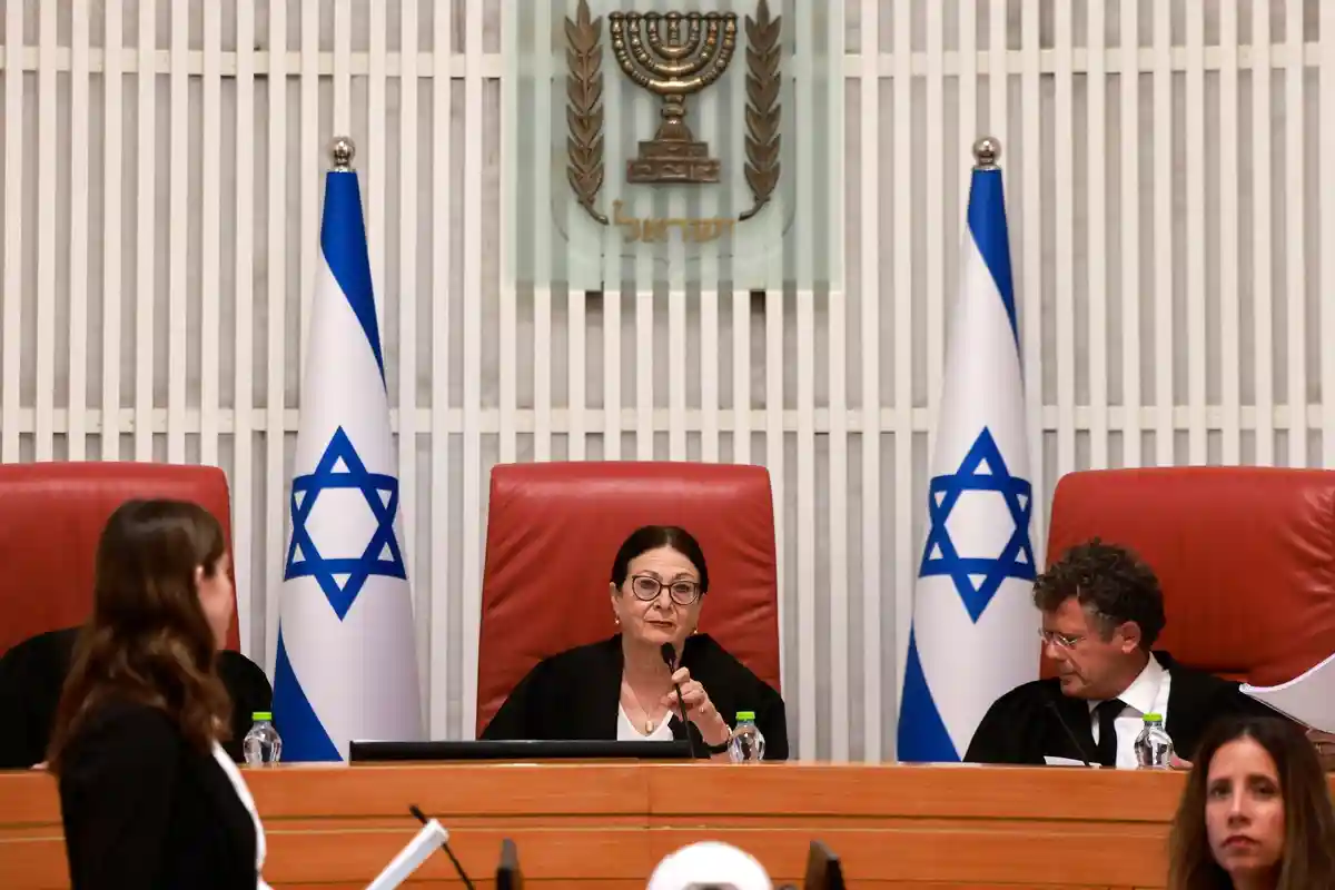 Верховный суд Израиля обсудил закон об импичменте