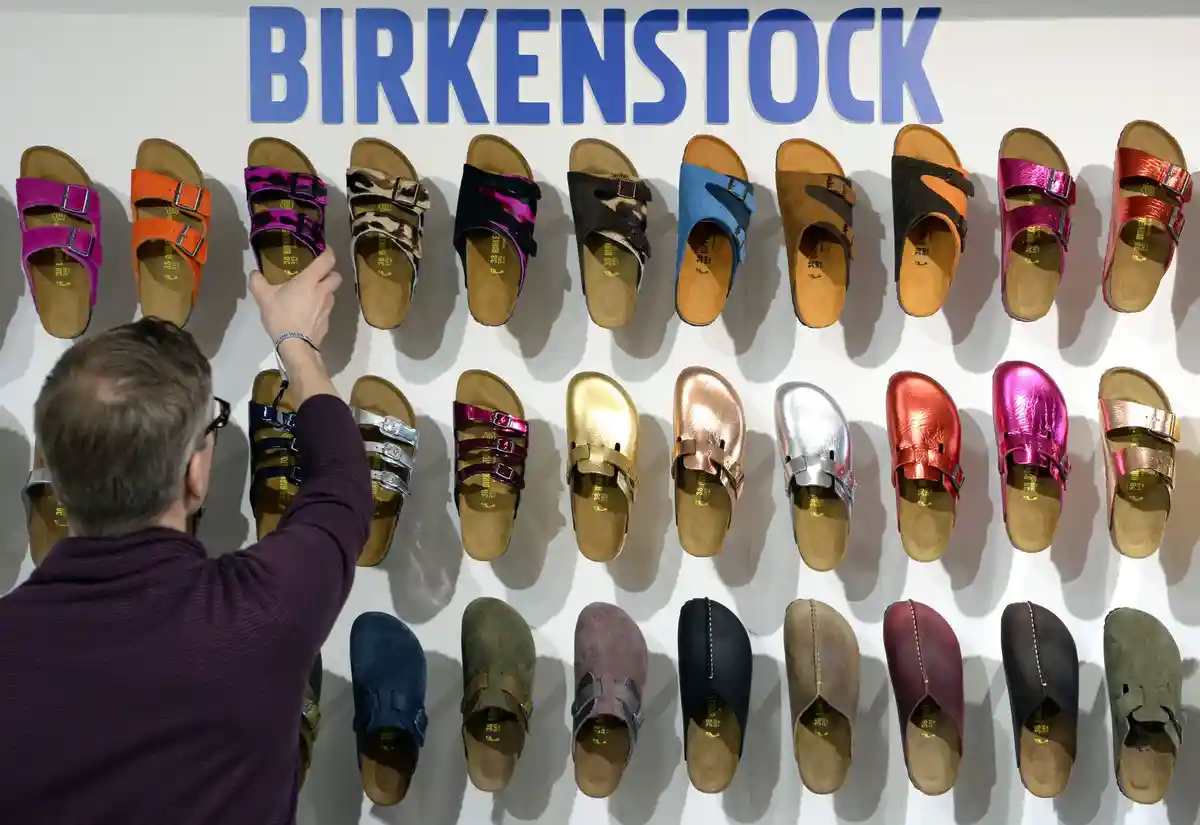 Birkenstock установила цену акций на уровне 46 долларов