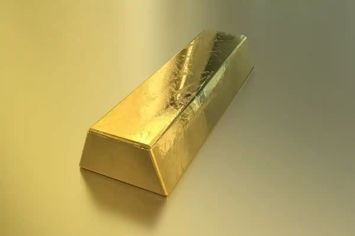 Нельзя держать дома слитки золота без специального сейфа. Фото: Erik / Pixabay