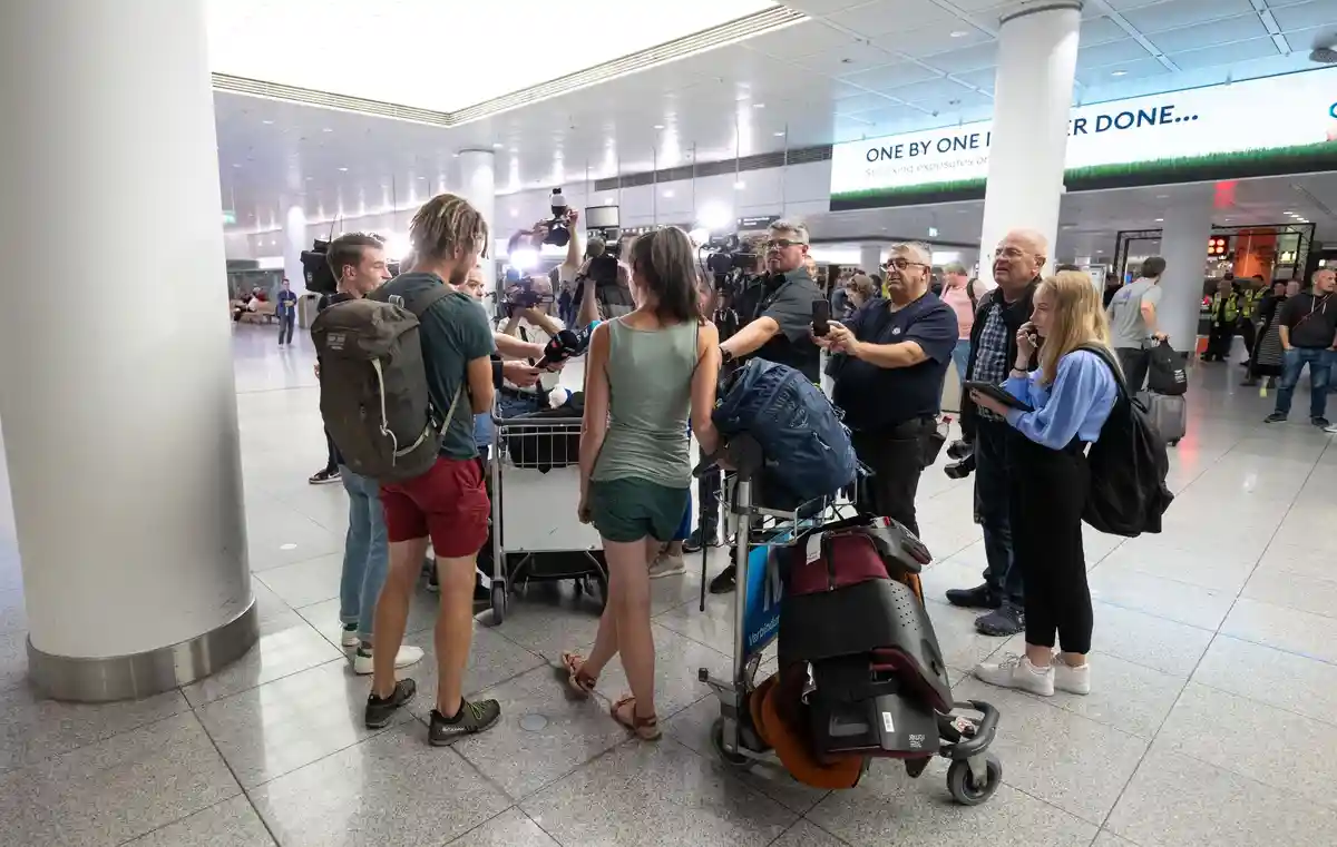 Немецкие туристы вернулись из Израиля в Мюнхен