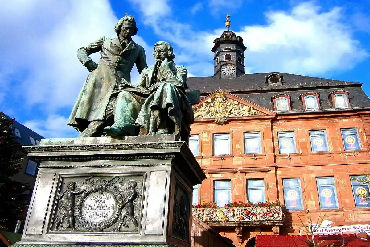 Hanau – die Geburtsstadt der Brüder Grimm. Foto: Said Bustany, CC BY-SA 4.0 / Wikimedia Commons