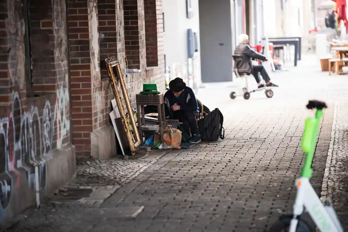 Давать деньги нищим или нет – это личное дело каждого. Фото: Aleksejs Bocoks / aussiedlerbote.de