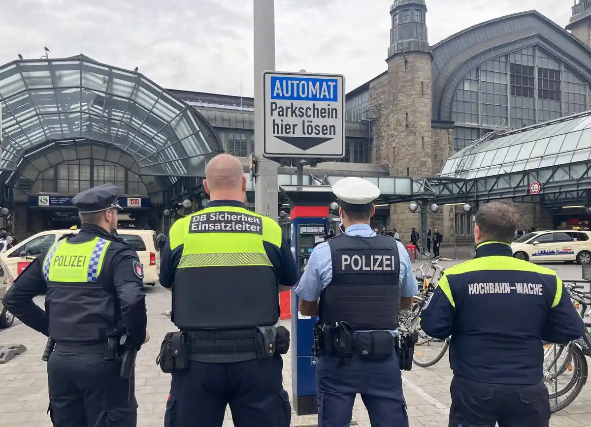 Запрет на оружие введен на вокзале в Гамбурге