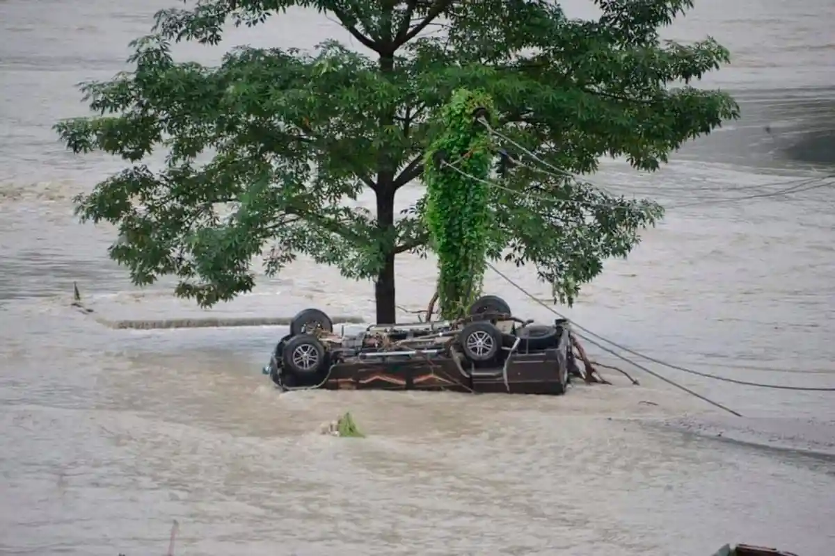 Внезапное наводнение в Индии