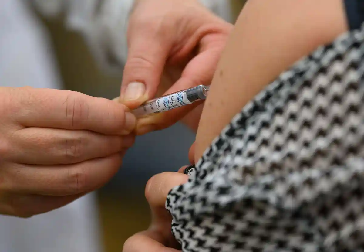 Петра Гримм-Бенне призвала к вакцинации против гриппа