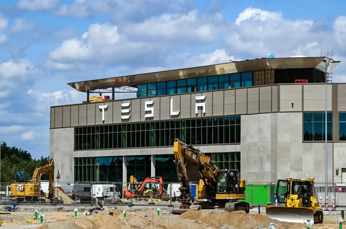 Завод Tesla Gigafactory Берлин-Бранденбург