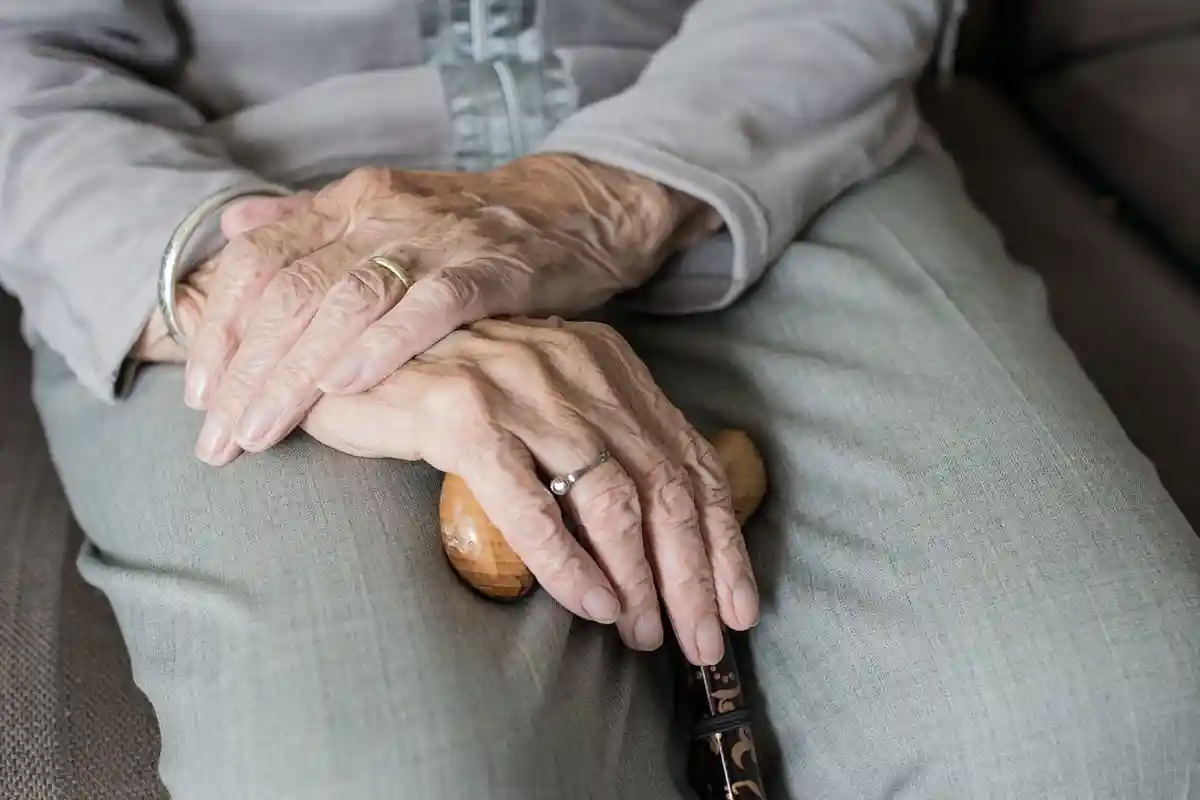 Вам нужен чрезвычайный фонд, чтобы обезопасить себя в старости. Фото: Sabine van Erp / Pixabay