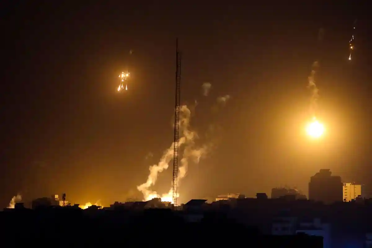 Ближневосточный конфликт:Ночью продолжались бои между израильской армией и ХАМАС.