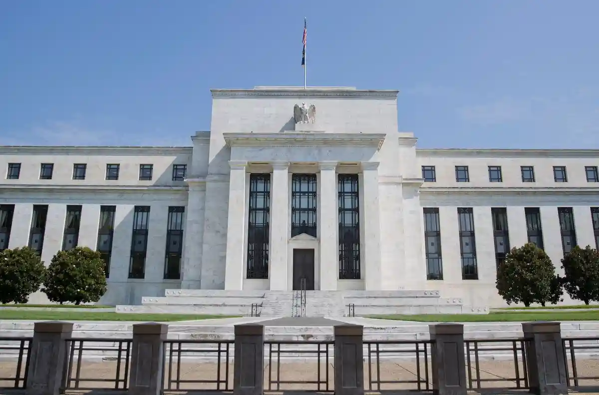 ФРС США примет решение по ключевой процентной ставке