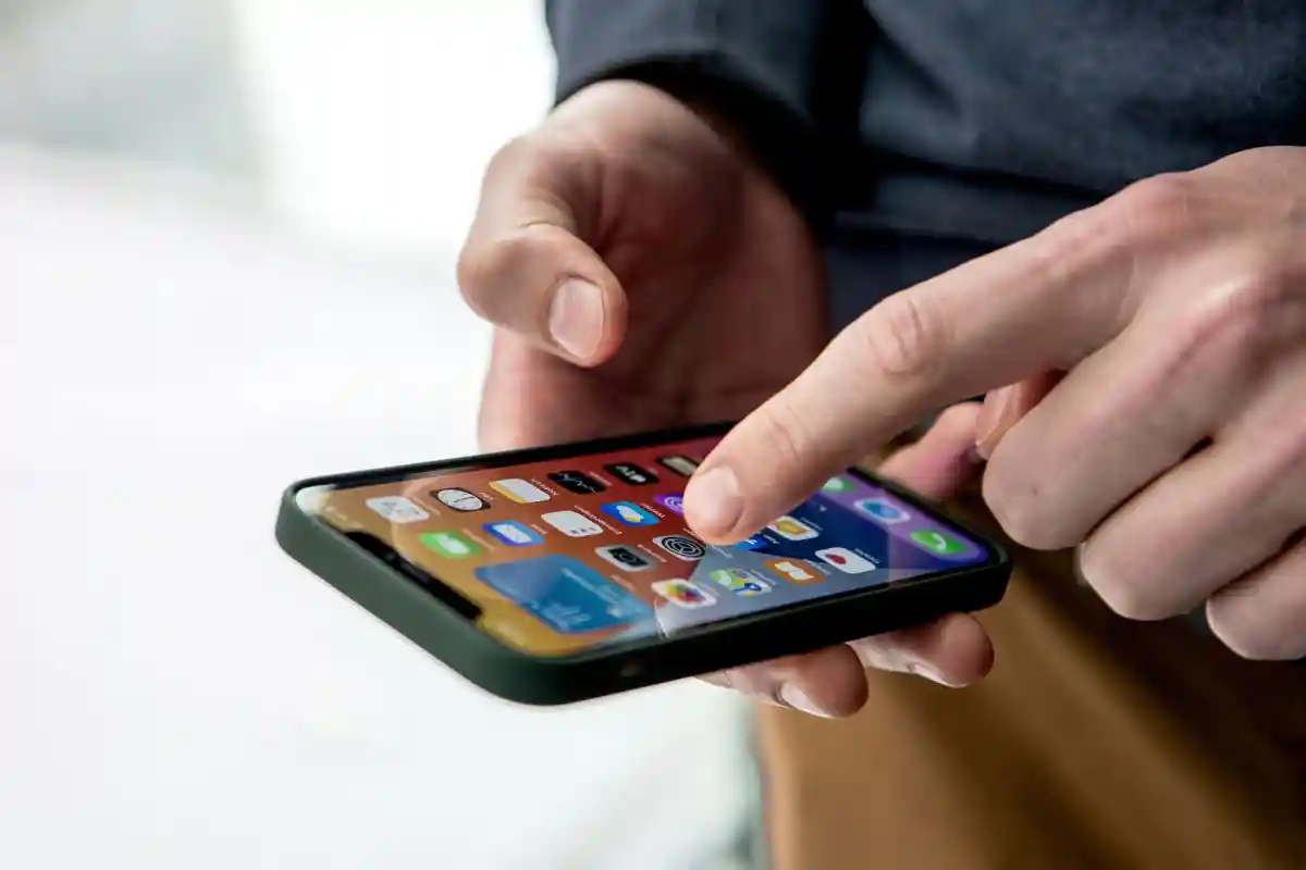 Apple облегчит чат-коммуникации между iPhone и Android