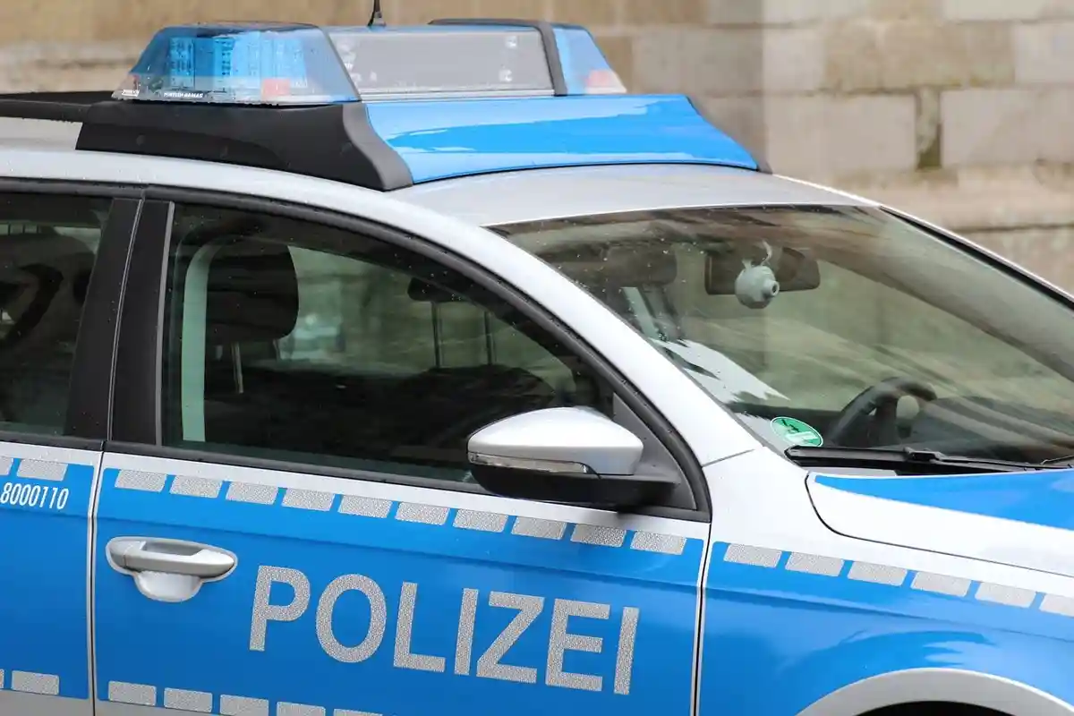 Ездить с синей мигалкой в Германии разрешено только полиции и другим спецслужбам. Фото: Ingo Kramarek / Pixabay