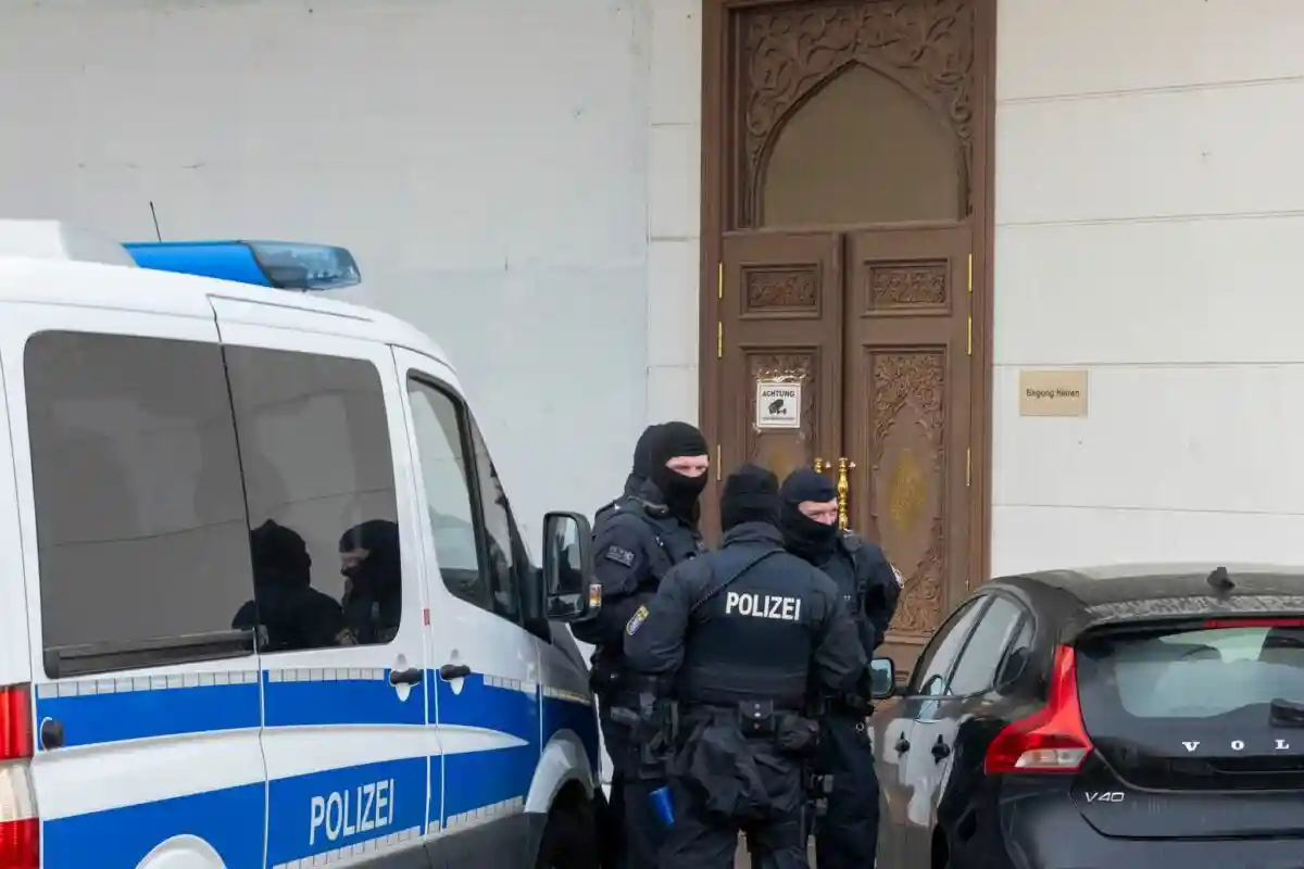 В Берлине провели обыски "Исламского центра Гамбурга». Фото: Helmut Fricke/dpa