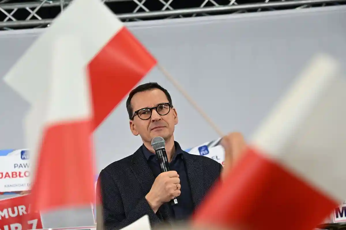 Анджей Дуда отсрочил переход власти в Польше