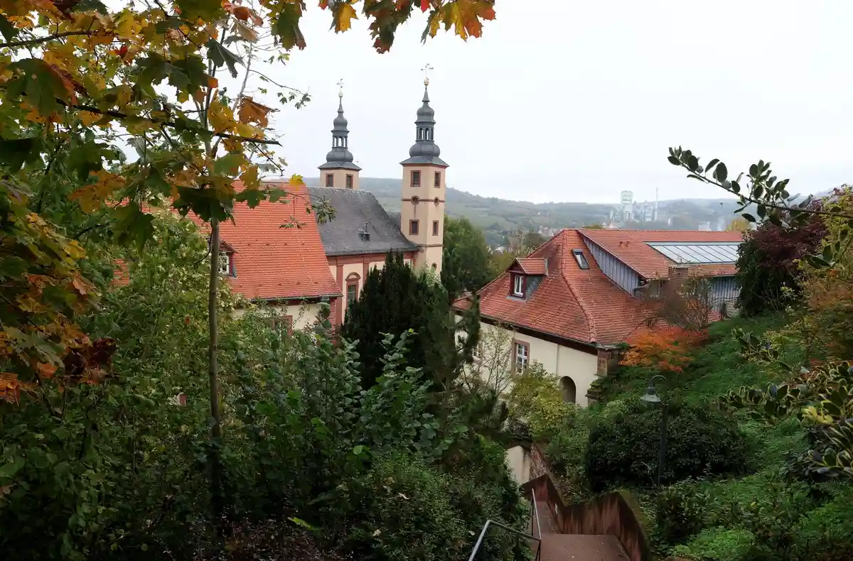 Монастырь Трифенштайн:Вид на монастырь Трифенштайн, резиденцию Христианского братства.