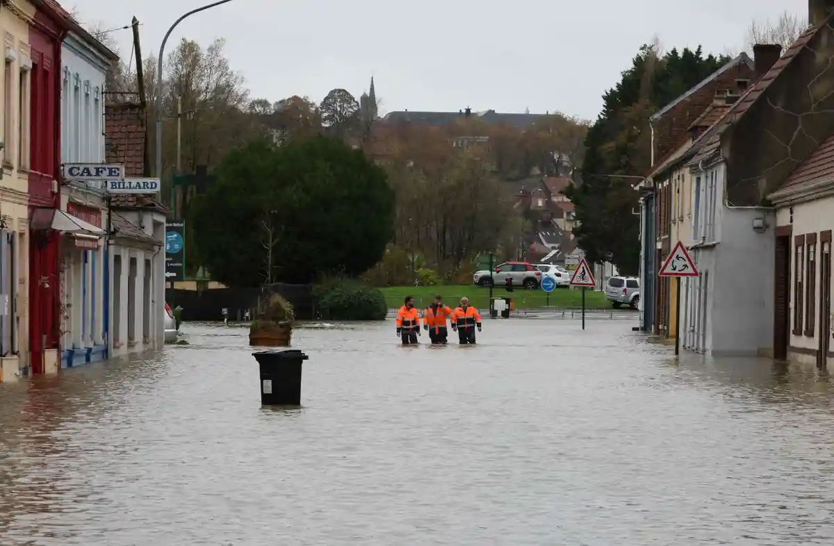 Наводнение на севере Франции вызвало тревогу