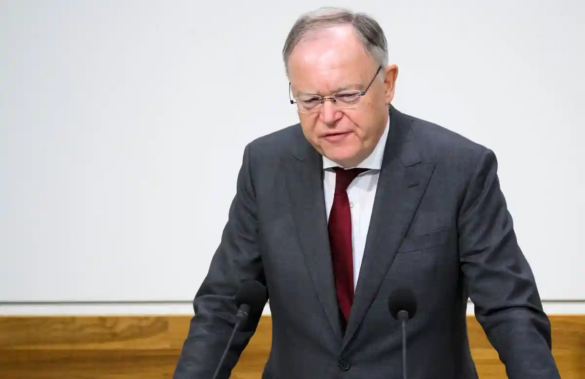 Парламент земли Нижняя Саксония:Штефан Вайль (СДПГ), министр-президент Нижней Саксонии.