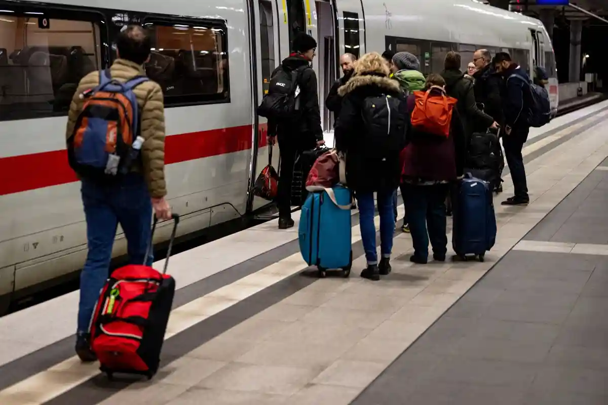 Возобновлено движение поездов в Берлине и Бранденбурге