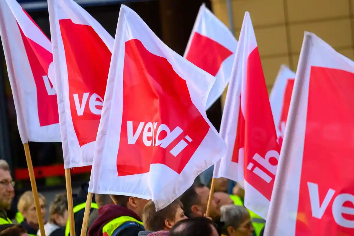 Новые забастовки ожидаются в Бремене, Гамбурге и Берлине