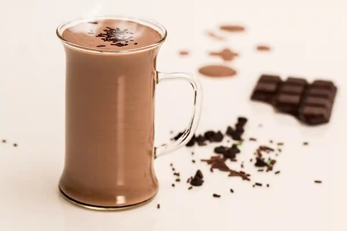 Зимние напитки у немцев: горячий шоколад пользуется особой популярностью. Фото: Steve Buissinne / Pixabay
