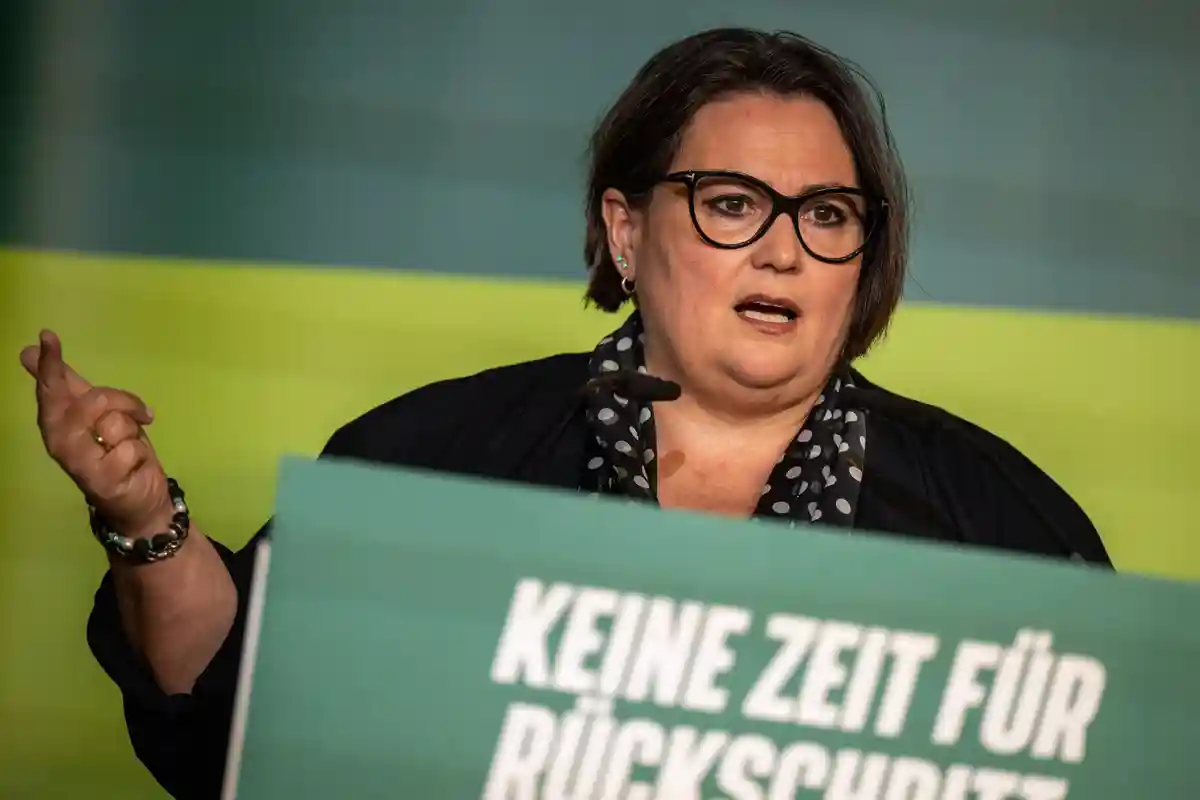 Председатель берлинских "зеленых" сложит полномочия