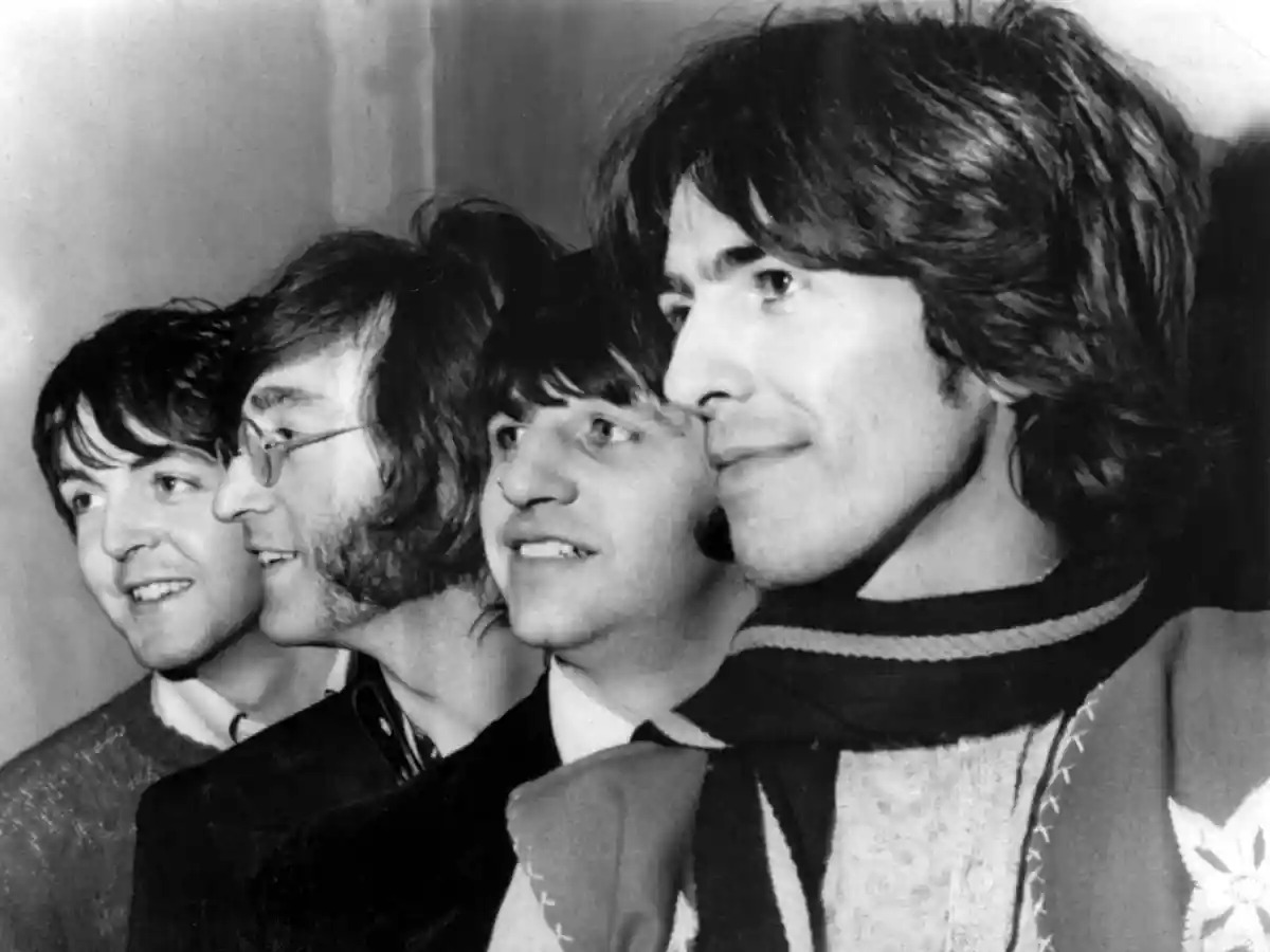 The Beatles:Пол, Джон, Ринго и Джордж.