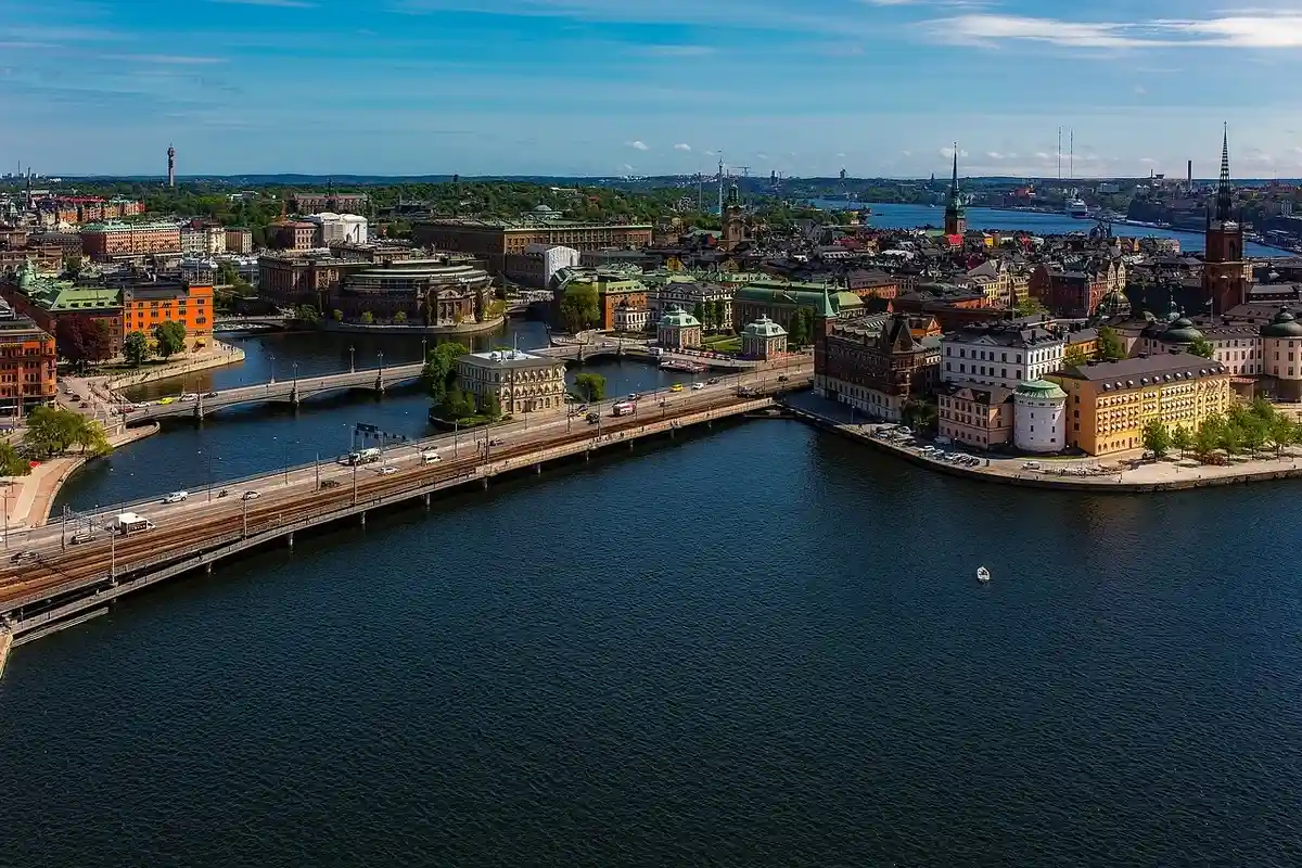 В Швеции могут возникнуть проблемы, при оплате покупок в евро. Фото: 12019 / Pixabay