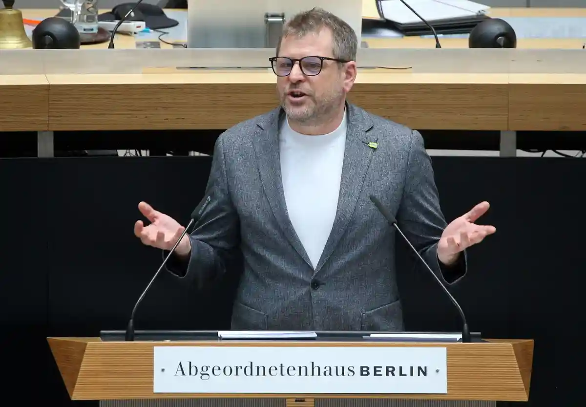 Вернер Граф:Выступает Вернер Граф (Bündnis90/Grüne), председатель парламентской группы.