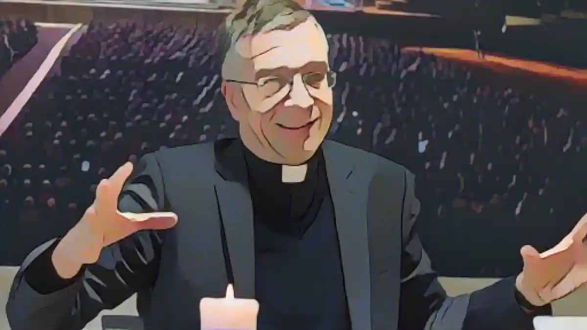 Епископ Михаэль Гербер из Фульды во время интервью.:Епископ Михаэль Гербер из Фульды во время интервью. Фото
